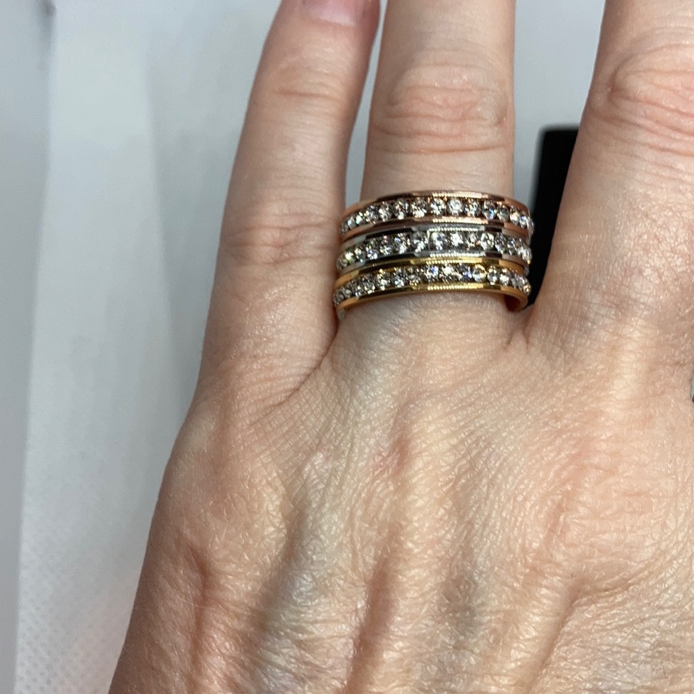 Austrian Crystal 3 stackable Silver, Rose Gold and Gold rings(NWT)J-10,J11